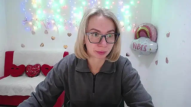 Snapshot of VasilisaSii chatting on September 27, 2025, 5:01 am VasilisaSii online show from September 27, 2025, 5:01 am