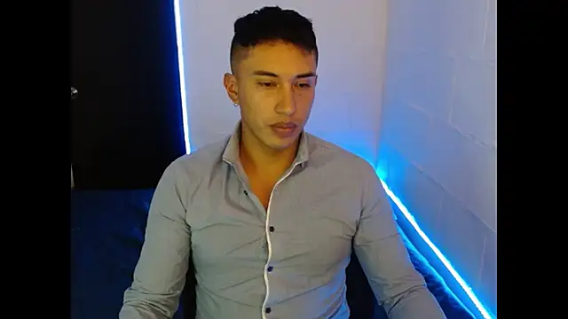 Snapshot of Davixx258 chatting on February 22, 2025, 9:59 pm Davixx258 online show from February 22, 2025, 9:59 pm