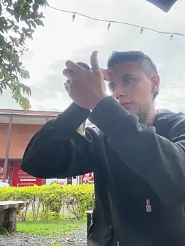  PhillipBrown online show from February 14, 2025, 1:18 pm