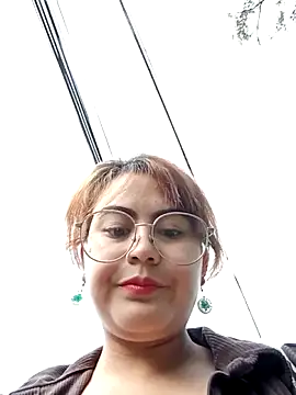 Snapshot of lara_moon25 chatting on September 19, 2025, 8:53 pm lara moon25 online show from September 19, 2025, 8:53 pm