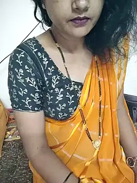 anuradha1432 online show from August 4, 2026, 12:19 pm