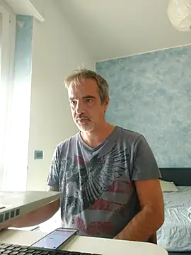 Snapshot of Marcolino183 chatting on October 3, 2025, 8:00 am Marcolino183 online show from October 3, 2025, 8:00 am