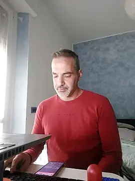 Snapshot of Marcolino183 chatting on October 14, 2025, 7:42 am Marcolino183 online show from October 14, 2025, 7:42 am