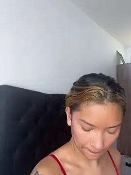 baby lizy online show from February 5, 2025, 4:47 pm