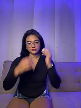 Snapshot of camianddanna chatting on January 18, 2026, 12:58 am camianddanna online show from January 18, 2026, 12:58 am