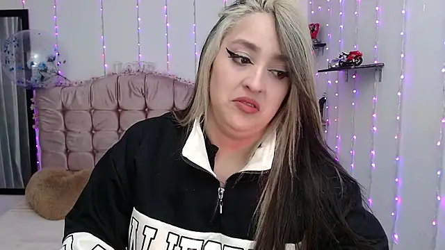 sapphire lilac online show from December 24, 2024, 6:44 am