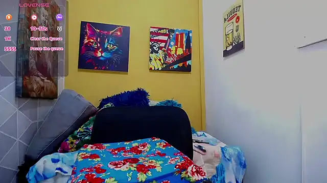 Snapshot of Agathasexy chatting on October 18, 2025, 8:42 pm Agathasexy online show from October 18, 2025, 8:42 pm