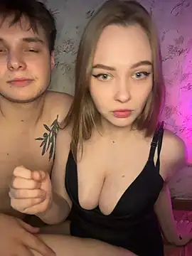 Family-Mm1 online show from April 17, 2026, 2:31 pm