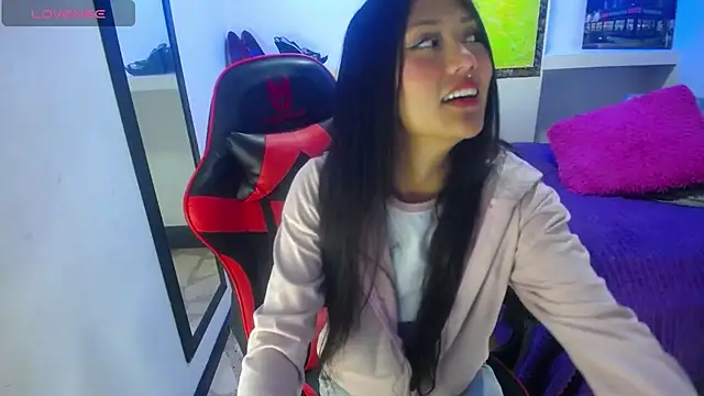 Catalehia Milk online show from February 22, 2025, 8:31 pm