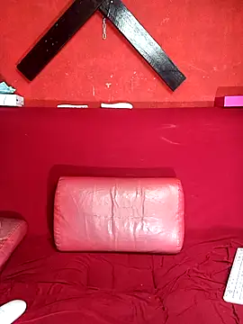 dark doll5 online show from December 14, 2025, 9:08 pm