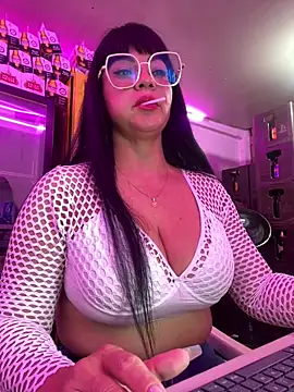 Hot beauty   online show from March 24, 2026, 2:16 am