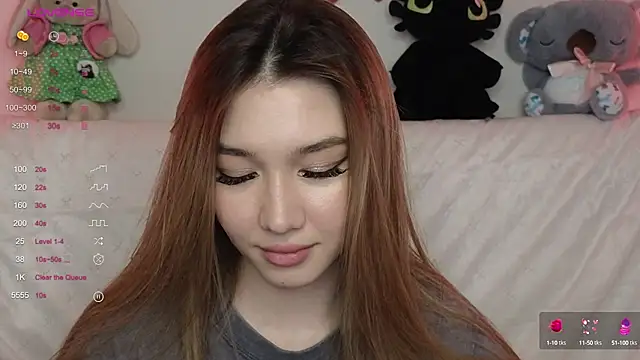 LuxuryGirl   online show from March 3, 2025, 3:53 pm