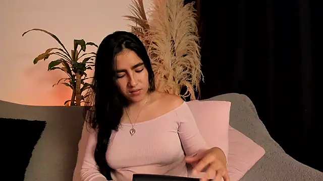 Serenity Day online show from February 25, 2026, 1:37 am