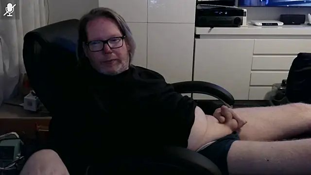 VSteph online show from March 18, 2026, 9:18 pm