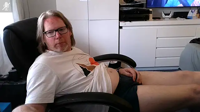 Snapshot of VSteph chatting on June 16, 2026, 6:54 pm VSteph online show from June 16, 2026, 6:54 pm