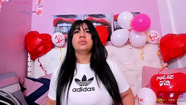 Snapshot of alice__tylor chatting on February 17, 2025, 12:16 pm alice tylor online show from February 17, 2025, 12:16 pm