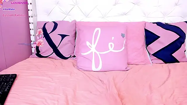 Snapshot of alice__tylor chatting on February 28, 2025, 2:42 pm alice tylor online show from February 28, 2025, 2:42 pm