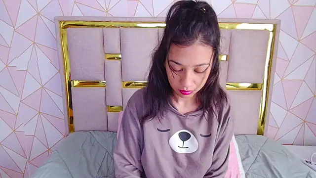 nina carther online show from April 22, 2026, 11:12 am