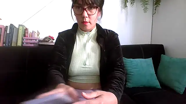 Tiramisu89 online show from February 3, 2026, 9:53 pm