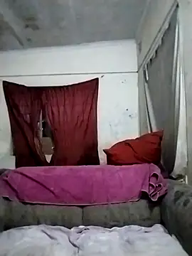 Snapshot of Polygamist chatting on September 12, 2025, 12:33 am Polygamist online show from September 12, 2025, 12:33 am