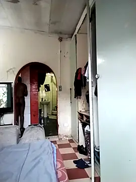 Snapshot of Polygamist chatting on September 15, 2025, 5:07 am Polygamist online show from September 15, 2025, 5:07 am