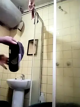 Snapshot of Polygamist chatting on September 20, 2025, 7:31 am Polygamist online show from September 20, 2025, 7:31 am