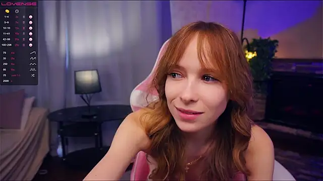 Snapshot of LynetBurby chatting on March 22, 2025, 1:41 pm LynetBurby online show from March 22, 2025, 1:41 pm