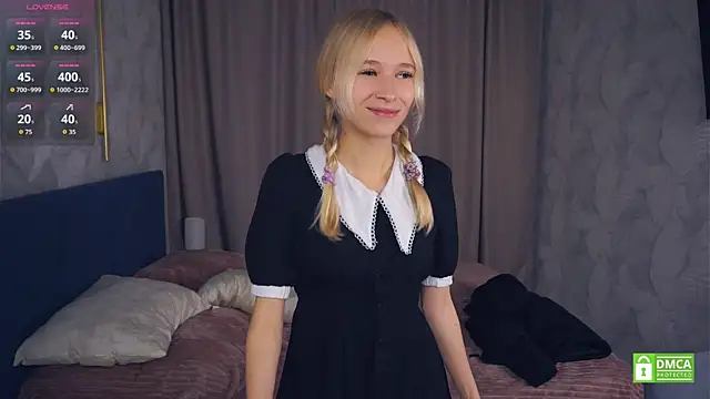 Snapshot of LynetBurby chatting on September 25, 2025, 2:54 pm LynetBurby online show from September 25, 2025, 2:54 pm