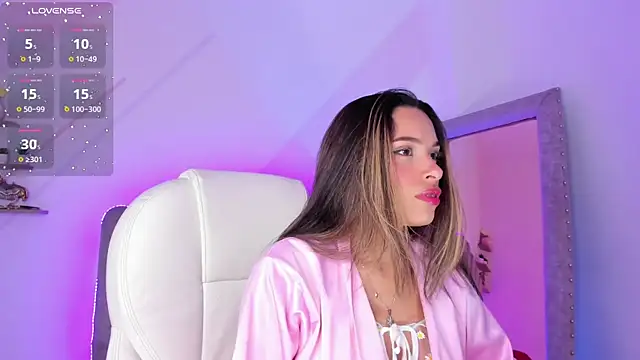 Snapshot of Marilyn_rouse_ chatting on December 15, 2024, 6:18 am Marilyn rouse online show from December 15, 2024, 6:18 am