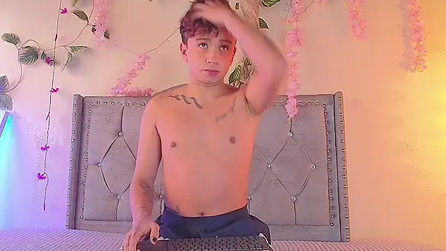 daimond 01 online show from November 14, 2025, 7:01 pm