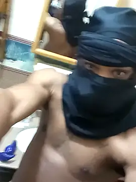 Snapshot of MaskOn_DOut chatting on October 17, 2025, 5:10 am MaskOn DOut online show from October 17, 2025, 5:10 am