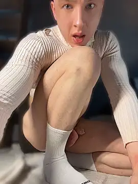 Hungry  Puppy online show from April 7, 2026, 2:39 pm