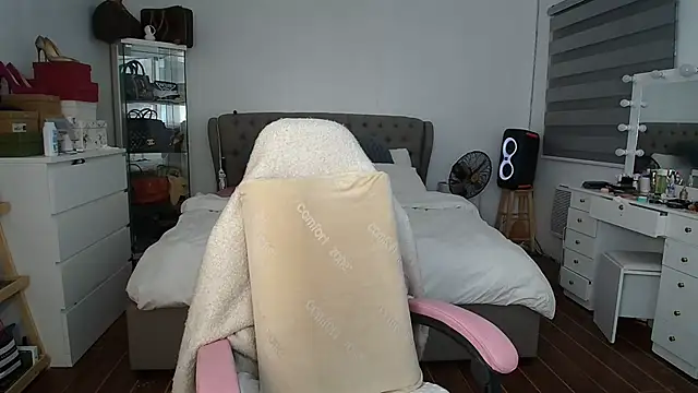 aya saki online show from January 10, 2026, 10:50 am