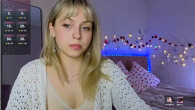 Snapshot of lavenderluxe chatting on February 24, 2025, 2:15 pm lavenderluxe online show from February 24, 2025, 2:15 pm