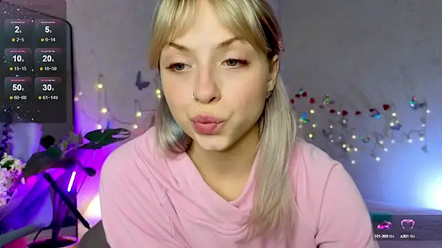 Snapshot of lavenderluxe chatting on September 14, 2025, 9:41 am lavenderluxe online show from September 14, 2025, 9:41 am