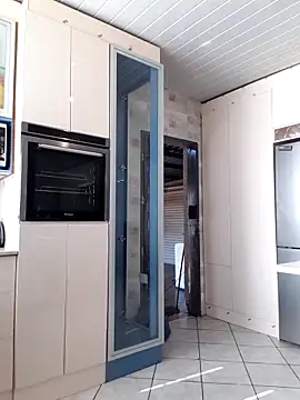 Snapshot of TheSweetBerry chatting on October 8, 2025, 6:11 am TheSweetBerry online show from October 8, 2025, 6:11 am