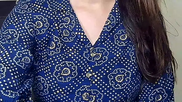 Snapshot of MIss-Naina chatting on October 3, 2025, 7:38 am MIss-Naina online show from October 3, 2025, 7:38 am