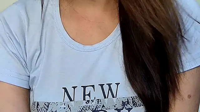 Snapshot of MIss-Naina chatting on October 11, 2025, 9:52 am MIss-Naina online show from October 11, 2025, 9:52 am