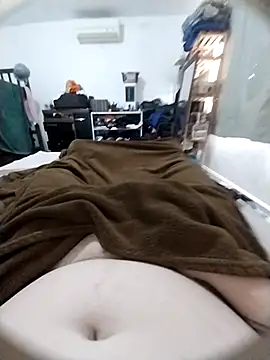 Snapshot of luluankle chatting on October 5, 2025, 6:17 pm luluankle online show from October 5, 2025, 6:17 pm