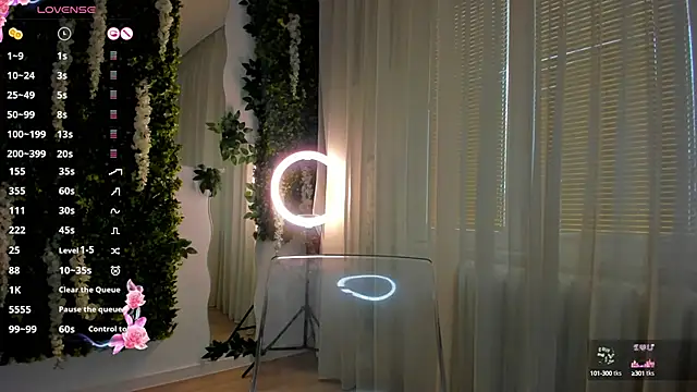 VivienCarter online show from February 17, 2025, 1:10 pm