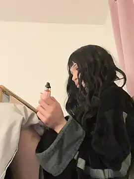 madelinexx online show from December 17, 2025, 6:41 am