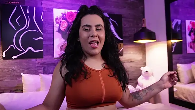 Snapshot of DanyAndAlexa chatting on December 31, 2024, 12:57 pm DanyAndAlexa online show from December 31, 2024, 12:57 pm