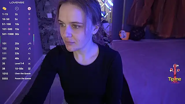 Snapshot of MaribelRiverr_ chatting on November 1, 2025, 6:48 am MaribelRiverr online show from November 1, 2025, 6:48 am