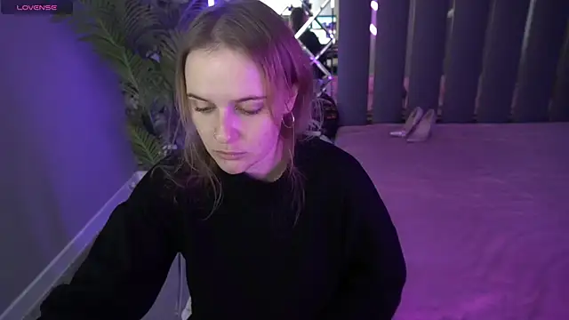 Snapshot of MaribelRiverr_ chatting on November 2, 2025, 6:38 am MaribelRiverr online show from November 2, 2025, 6:38 am