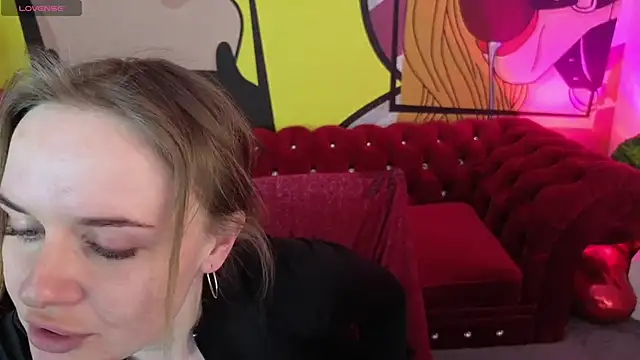 MaribelRiverr  online show from April 13, 2026, 5:46 am