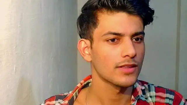 Snapshot of kingkartik7 chatting on October 5, 2025, 1:42 pm kingkartik7 online show from October 5, 2025, 1:42 pm