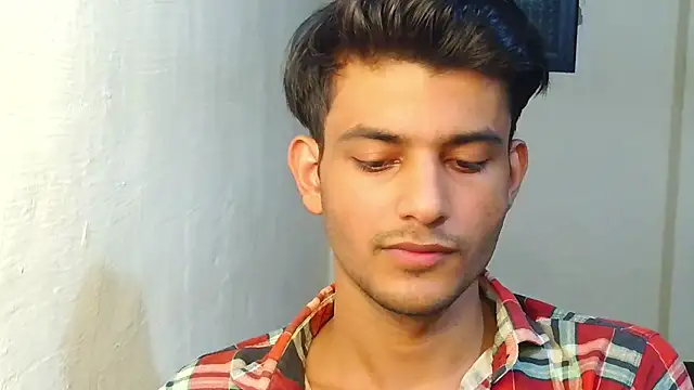 Snapshot of kingkartik7 chatting on October 7, 2025, 5:43 pm kingkartik7 online show from October 7, 2025, 5:43 pm