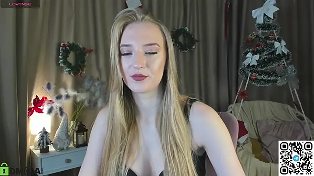 Stacy River online show from December 2, 2025, 9:58 am