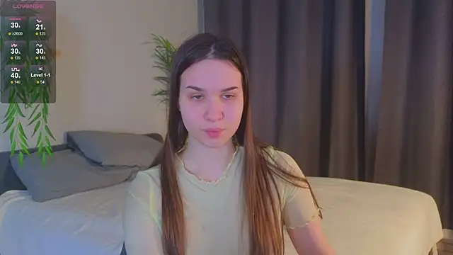 Snapshot of Roxie_Mils chatting on December 10, 2024, 3:01 pm Roxie Mils online show from December 10, 2024, 3:01 pm