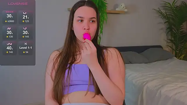 Snapshot of Roxie_Mils chatting on January 29, 2025, 3:37 pm Roxie Mils online show from January 29, 2025, 3:37 pm